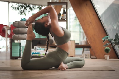 Fortgeschrittene Yoga-Haltung